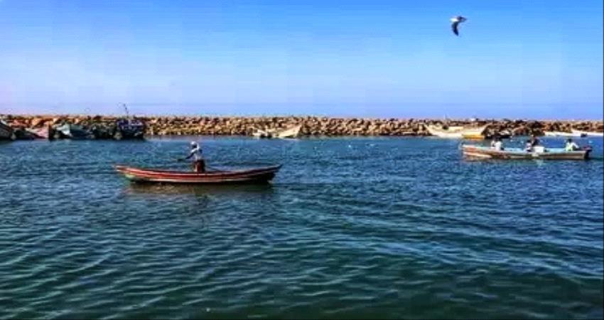 وسط حاجتها الماسة للصيانة.. الحوثيون يستخدمون ناقلة النفط كسلاح! 