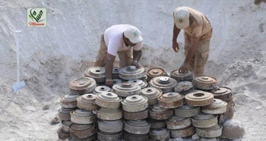 "مسام" يتلف كمية جديدة من الألغام الحوثية بالساحل الغربي 