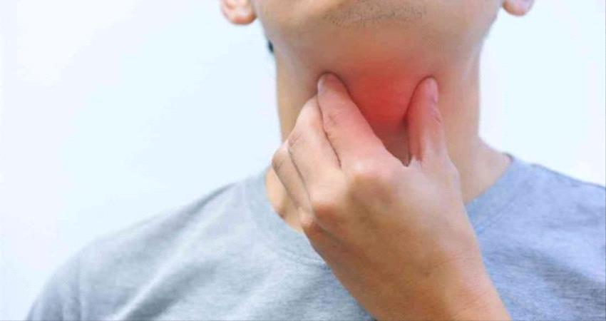 تعرف على خطوات طبيعية لعلاج التهاب الحلق