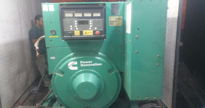 مدير محطة  توليد مستأجرة لعدن تايم :" هذه حقيقة نقل مولدات من محطة كهرباء لحج إلى حضرموت