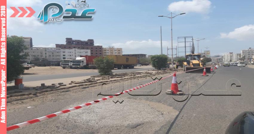 استمرار أعمال الصيانة ورفع كفاءة الطرق بعدن