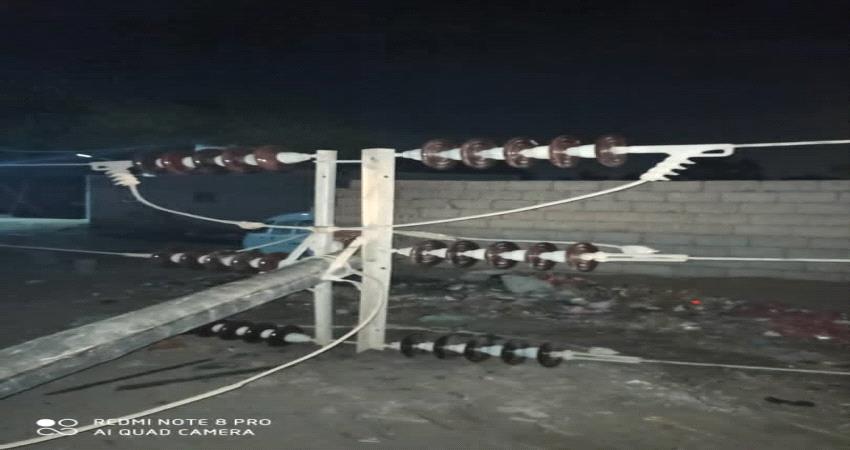 شاهد الأضرار التي لحقت بكابلات الكهرباء بسبب حادث شمال عدن
