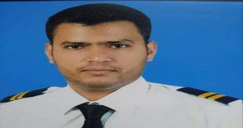 إرتقاء جريح من الهجوم الصاروخي على مطار عدن وطائرة إجلاء لنقل الحالات الحرجة