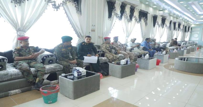 اللجنة الأمنية بالمهرة تؤكد على عدم السماح بمحاولات إستهداف أمن واستقرار المحافظة