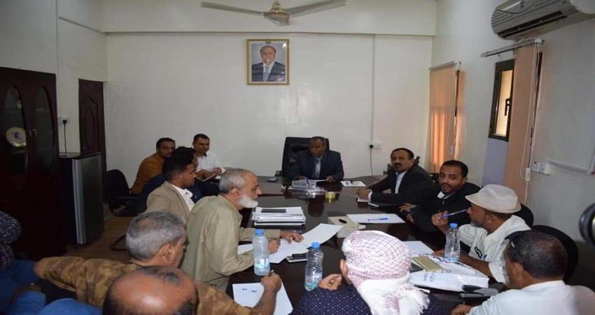 عدن.. آلية لاستكمال تجهيز مخططات أراضي الشهداء والجرحى