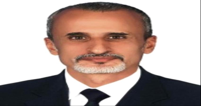 الشبحي :  هيكلة الرواتب ورفعها لكل الموظفين يجب أن يكون  من أولويات اعمال حكومة المناصفة