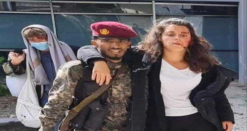 الجندي الشجاع في عدن.. هكذا خاض معركة إنقاذ ضحايا إستهداف مطار عدن!