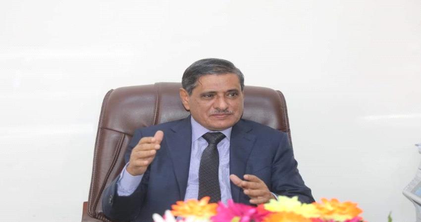 البحسني يوجه بفرض إجراءات عقابية بحق المخالفين في شوارع المكلا