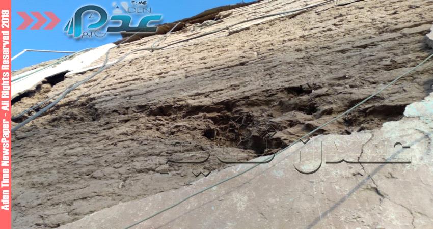 مخاوف من انهيار منازل طينية على روؤس  ساكنيها بحوطة لحج