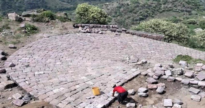 مبادرة أهلية لإصلاح طريق حيوي يربط لحج وتعز