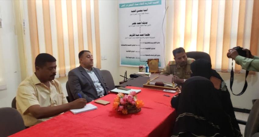 محافظ أبين يزور مقر اتحاد نساء اليمن