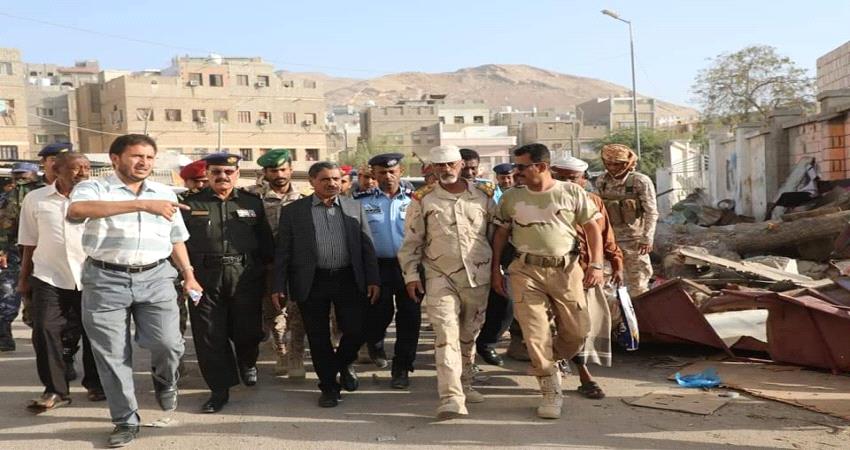 خلال اطلاعه على سير حملة إزالة العشوائيات.. البحسني يوجه بإغلاق المحلات الغير ملتزمة بالنظافة