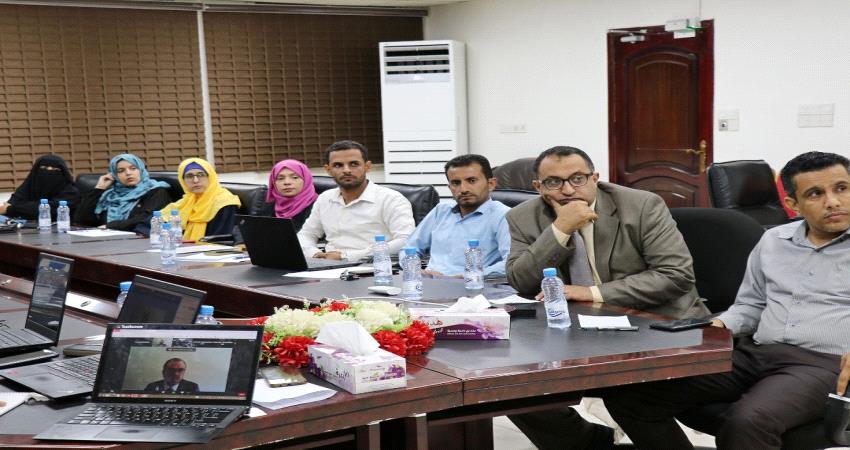 مستشار البنك الدولي : نقف على وضع برامج اليمن الخاصة بإلتزام وحدة التحريات المالية