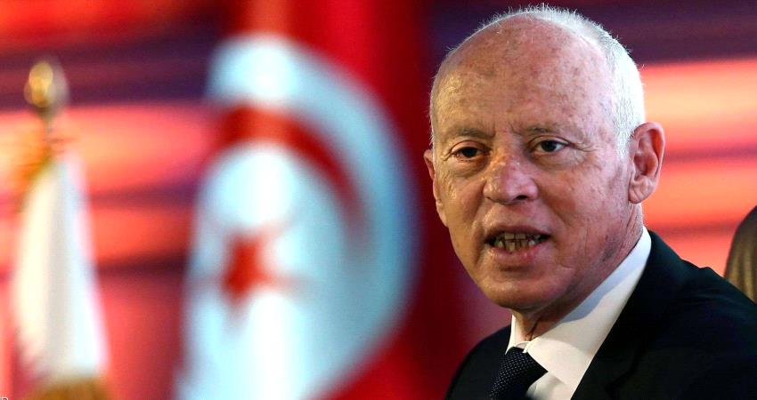 قيس سعيد يحذر من مخطط لجر تونس نحو الفوضى والدم