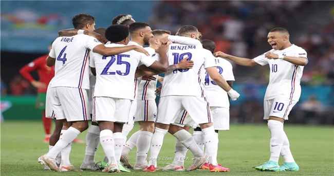 ثلاثي ناري يقود تشكيل فرنسا المتوقع أمام سويسرا