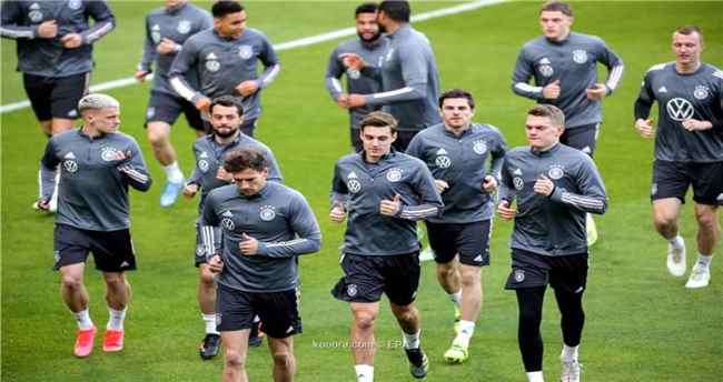 كورونا يصيب لاعبا بمنتخب ألمانيا