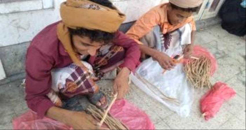 السواك.. رفيق اليمنيين في رمضان