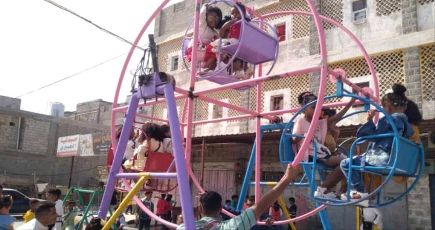 الأطفال: صُناع بهجة العيد