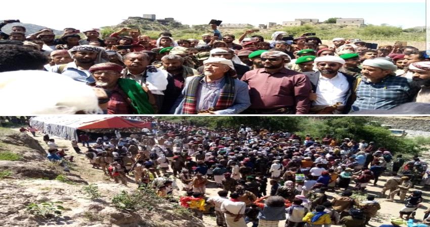خلال صلح قبلي مهيب.. أب يعفو عن قاتل ولده بيافع