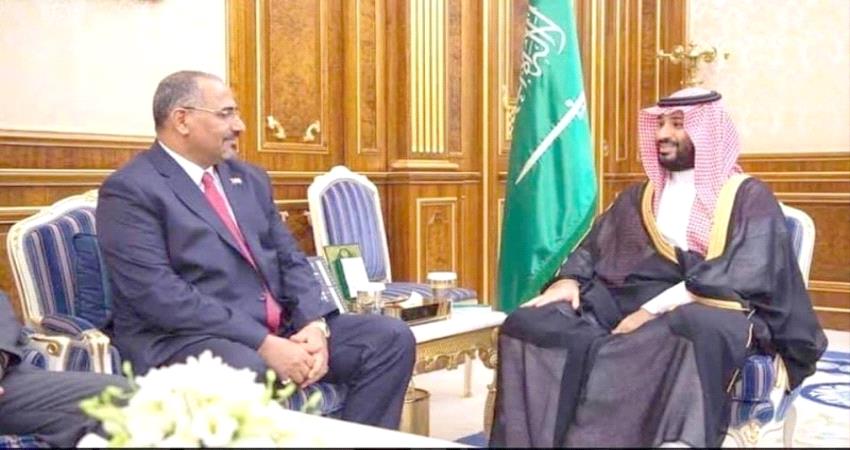 عدن تايم تعيد نشر حوار ساخن للرئيس الزُبيدي مع عكاظ السعودية