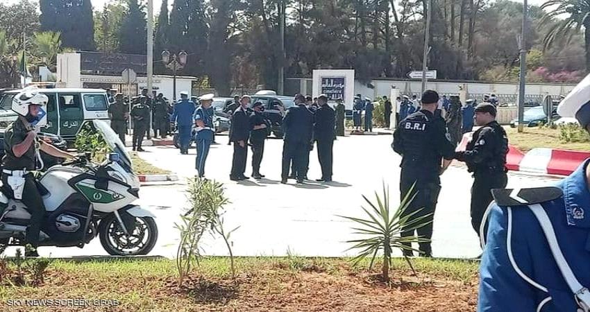 بحضور الرئيس تبون.. الجزائر تشييع بوتفليقة إلى مثواه الأخير