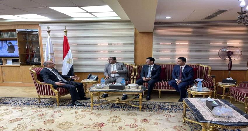 اليمن تبحث آليات استئناف التعاون مع مصر في مجال القضاء