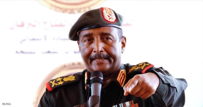 رئيس المجلس الانتقالي في السودان يتعهد بهيكلة القوات المسلحة