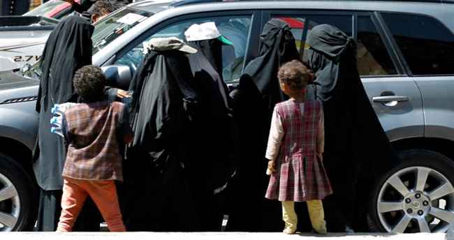 التسول  ..  مواجهة للفقر أم بحث عن الثراء  ؟