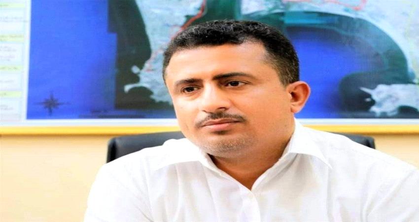 توقيف عدد من الفنيين بكهرباء عدن وإحالتهم للتحقيق 