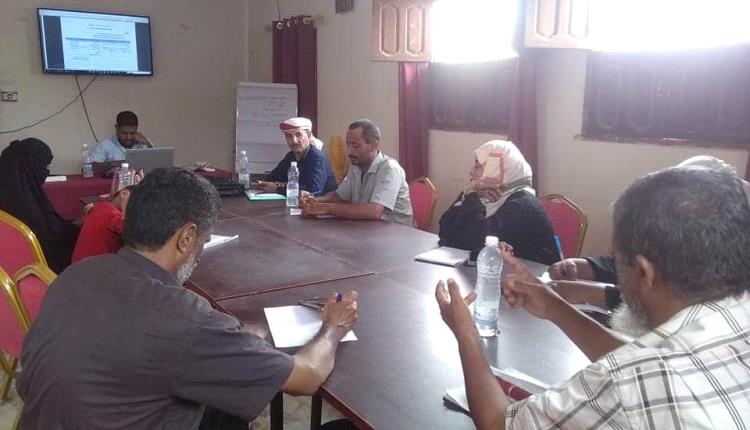 مناقشة اللائحة الداخلية لاتحاد منظمات المجتمع المدني في لحج ..