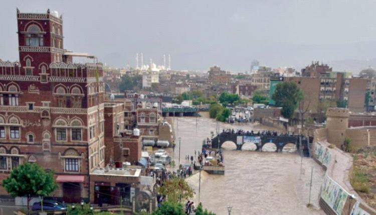 الانقلابيون يخلون مسؤولياتهم حيال كوارث سيول الأمطار في مديريات صنعاء
