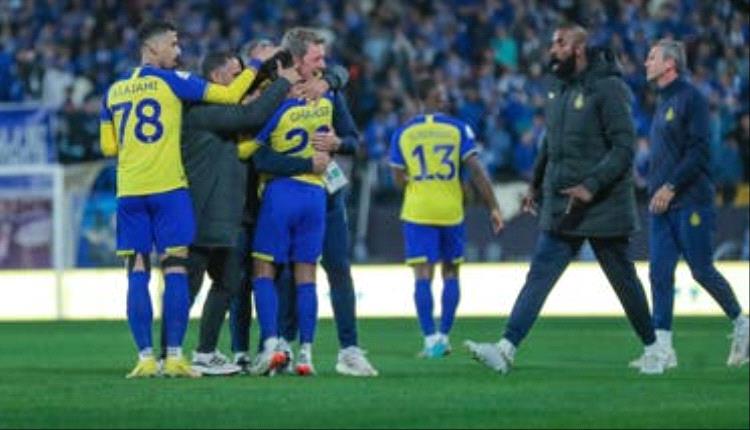 النصر يستهدف البقاء في الصدارة أمام الخليج