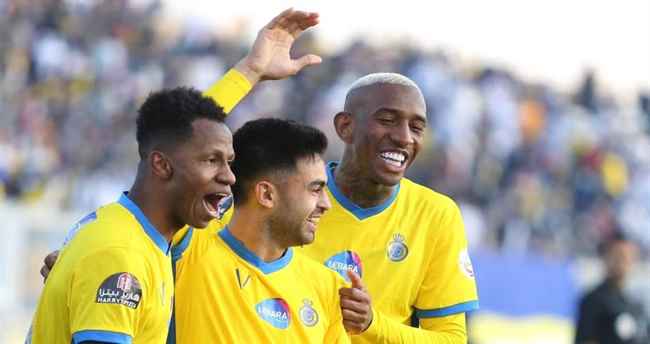 الدوري السعودي... النصر يهزم ضمك ويحقق فوزه الرابع توالياً