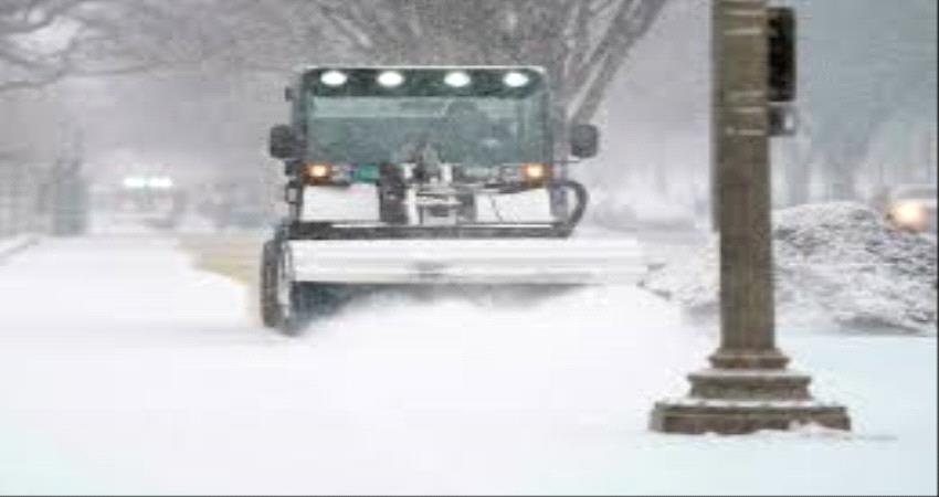 عاصفة ثلجية قوية تضرب الساحل الشرقي للولايات المتحدة