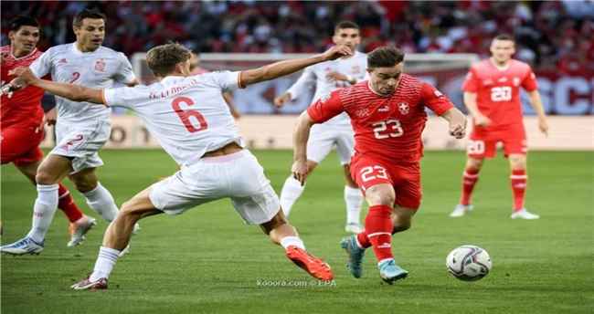 إسبانيا تعبر سويسرا بشق الأنفس بدوري الأمم