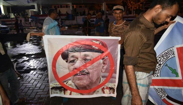 لوبي الإخوان يدفع بهاشم الأحمر إلى منصب عسكري كبير