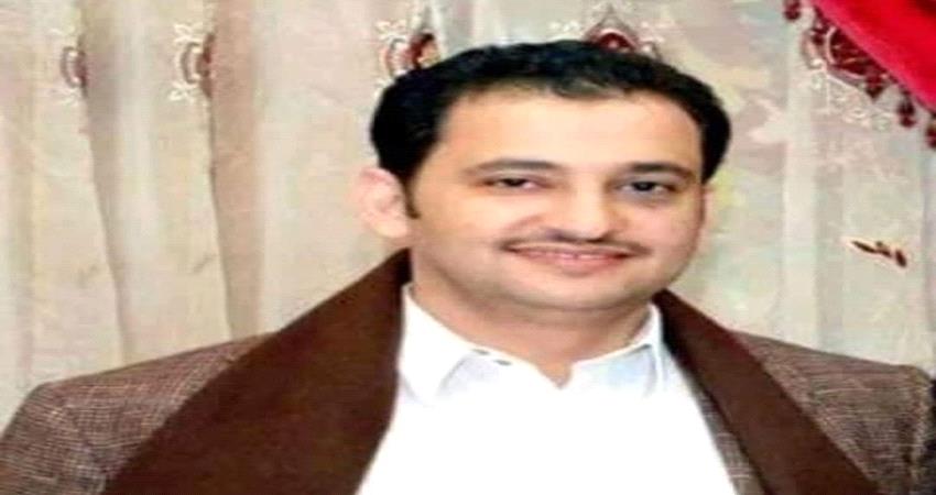 الاعلان عن نقل جثمان حسين الأحمر من الدوحة الى صنعاء ودفنه بجوار والده