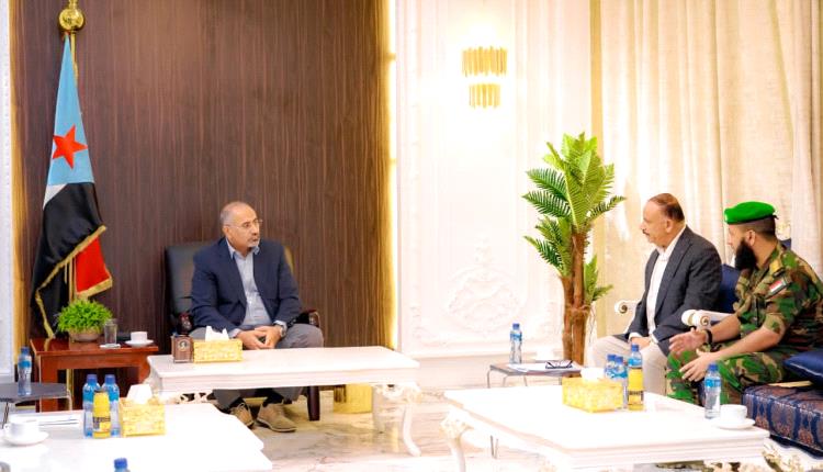 توجيهات من الرئيس الزُبيدي بشأن الأعمال الإنشائية لمطار عدن المستقبلي