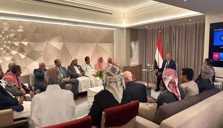 ما وراء لقاء رئيس مجلس القيادة بوفد مجلس حضرموت الوطني؟