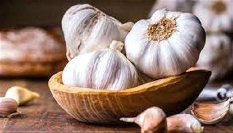 أضرار تناول الثوم.. وأبرزها عسر الهضم