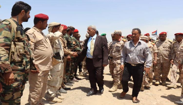 محافظ لحج يشيد بالتضحيات العظيمة للابطال في جبهات يافع واستبسالهم في وجه مليشيا الحوثي