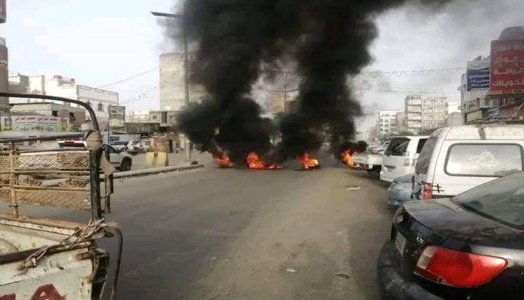 غضب شعبي في عدن  بسبب خدمات الكهرباء
