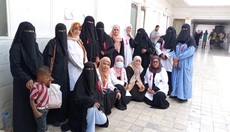 الشرطة النسائية تتدخل لفض وقفات سلمية بمستشفى الصداقة "بلاغ صحفي"