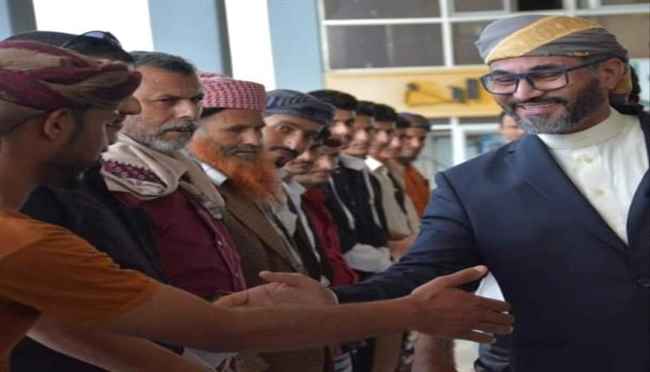 شاهد بالصور.. وصول السلطان بن هرهرة الى العاصمة عدن
