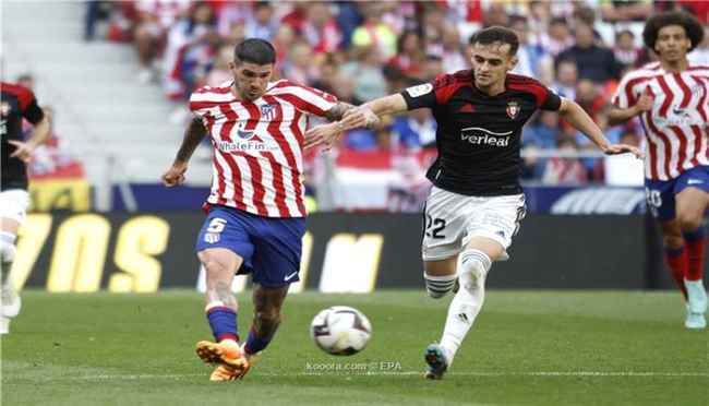 أتلتيكو مدريد يحقق فوزا عريضا على أوساسونا
