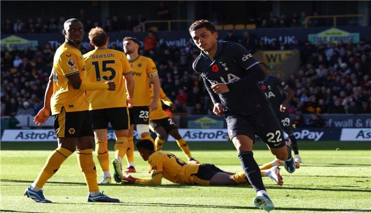 وولفرهامبتون يصعق توتنهام في الوقت القاتل