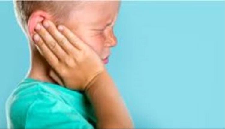 التهاب الأذن الداخلية عند الأطفال.. أعراض تكشف للأم الإصابة بسهولة