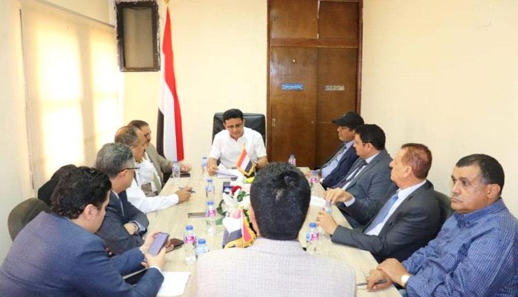 لجنة وزارية للتواصل مع الجانب المصري بشأن الاجراءات المنظمة لدخول اليمنيين