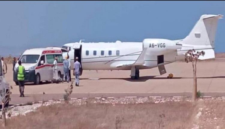 طائرة إسعاف إماراتية تهبط مطار حديبو‎ 