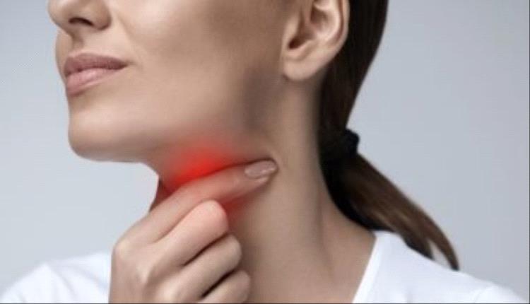 التهاب الحلق قد يكون علامة لمرض خطير.. السرطان منها